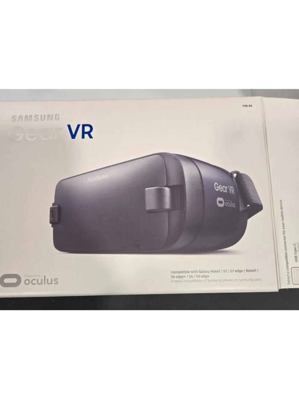 Samsung Gear VR Oculus Virtual Reality Headset SM-R323 Includes Remote
